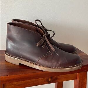 Clarks Shepton Chukka Boots